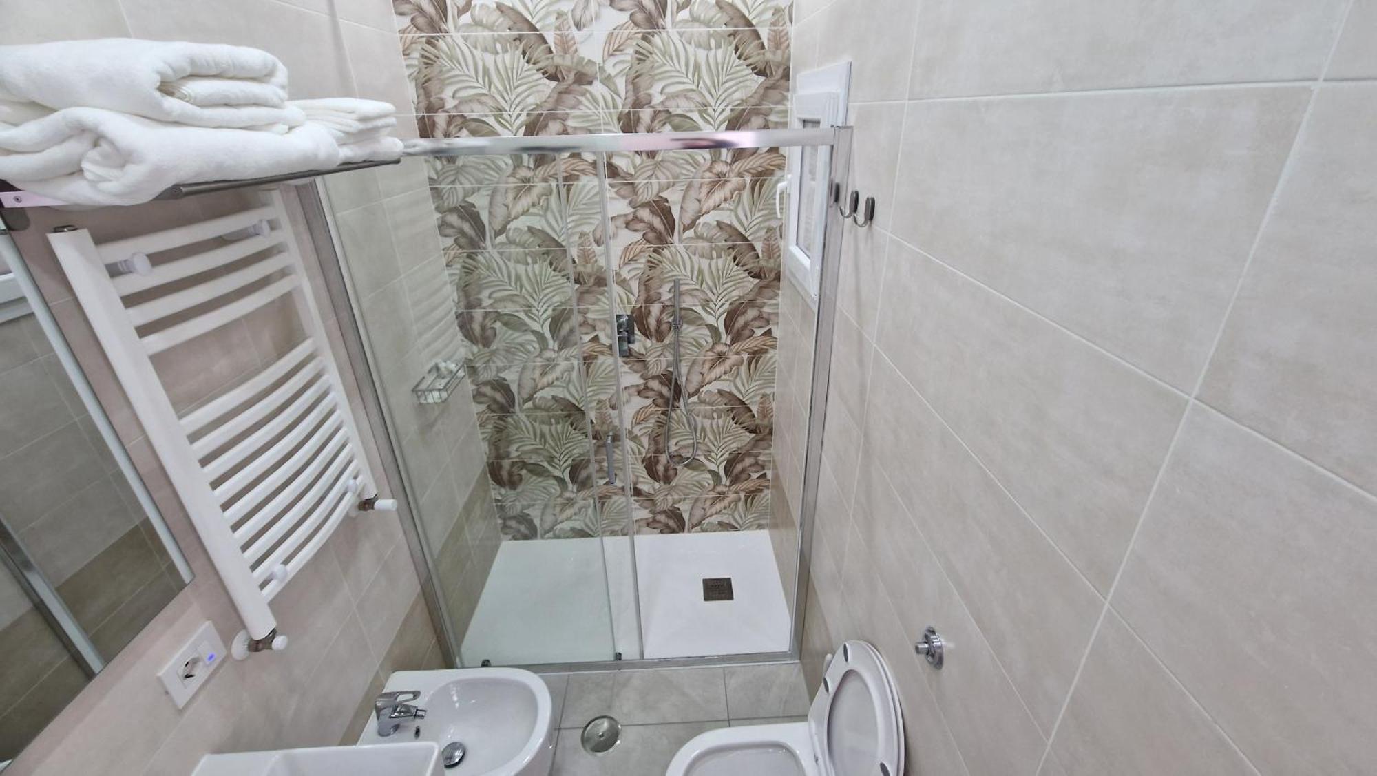 Hg White Guest house